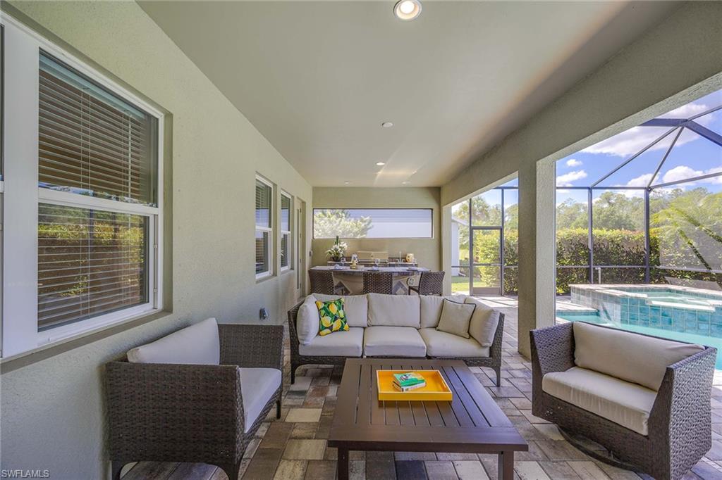 SAVANNAH LAKES - Residential