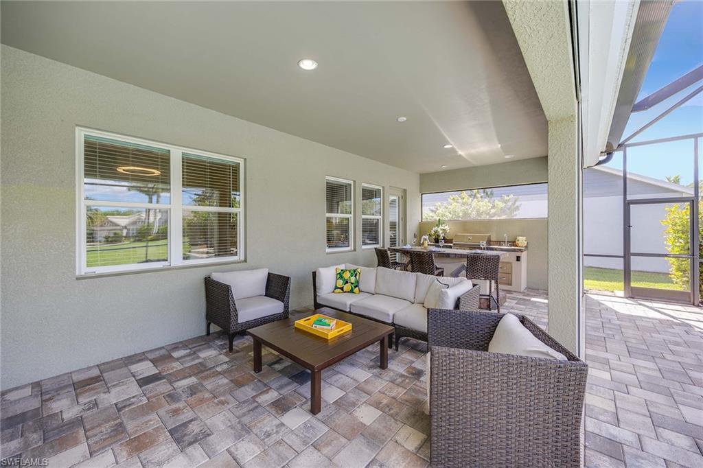 SAVANNAH LAKES - Residential