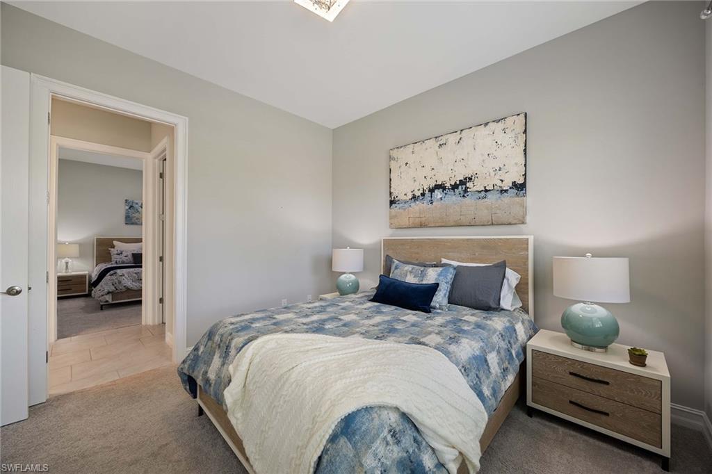 SAVANNAH LAKES - Residential