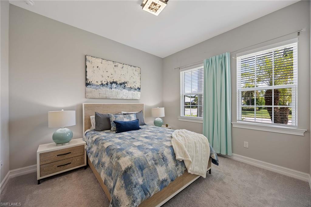 SAVANNAH LAKES - Residential