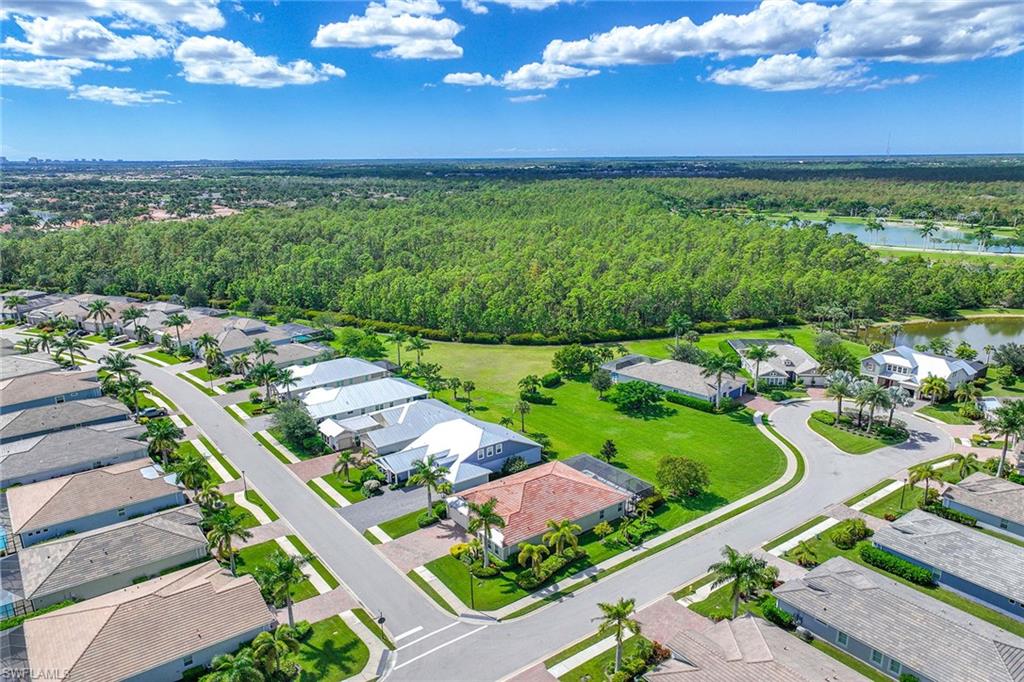 SAVANNAH LAKES - Residential