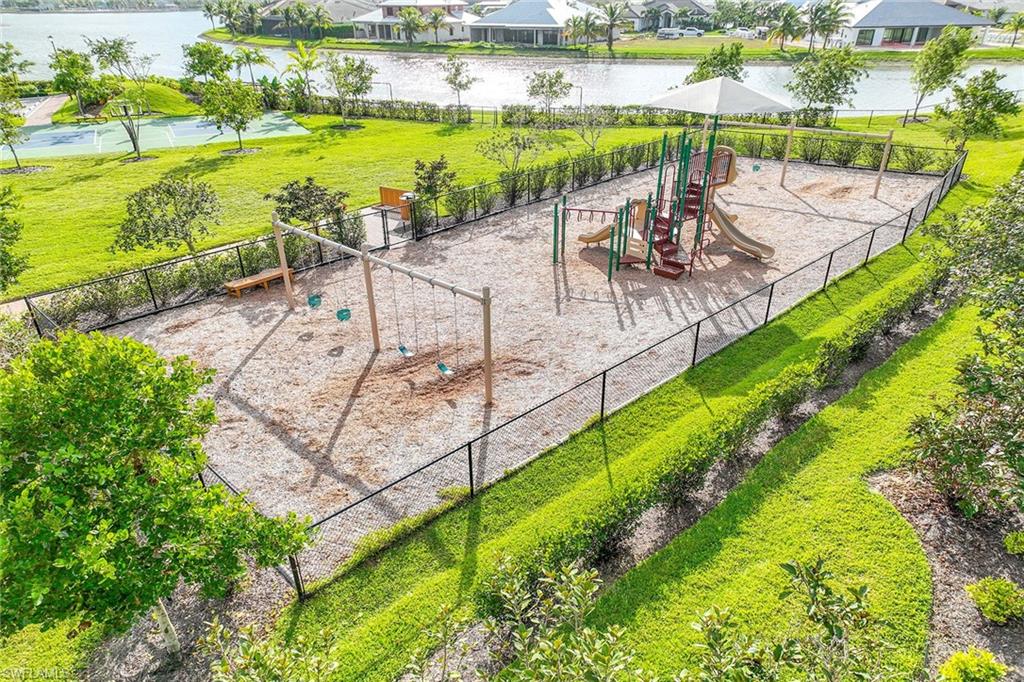 SAVANNAH LAKES - Residential