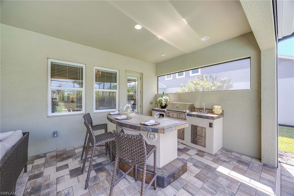 SAVANNAH LAKES - Residential