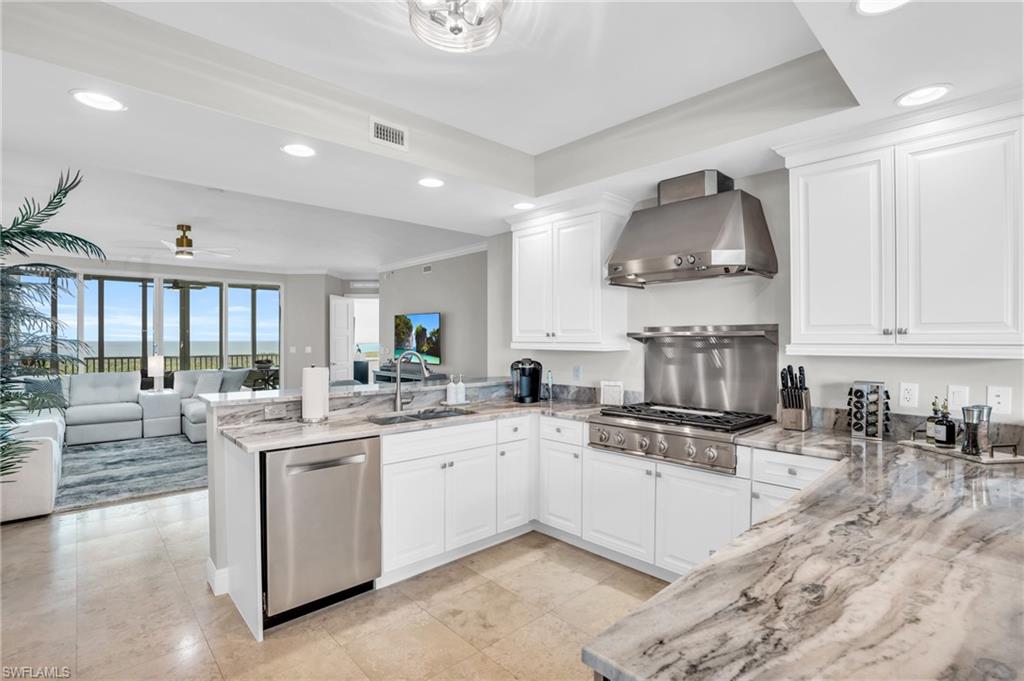 GRANDE GENEVA - Residential Lease