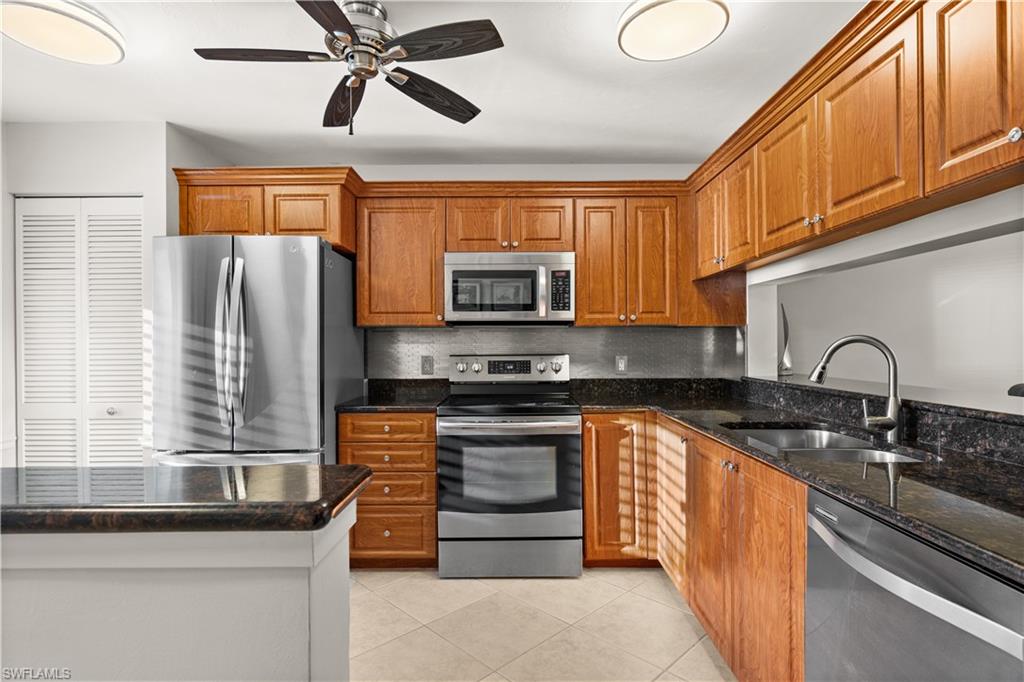 NAPLES SANDPIPER BAY CLUB - Residential