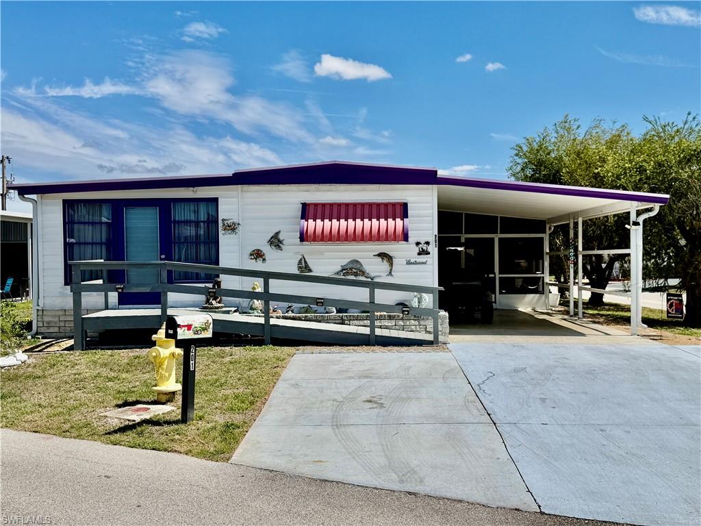 CARRIAGE VILLAGE - Residential