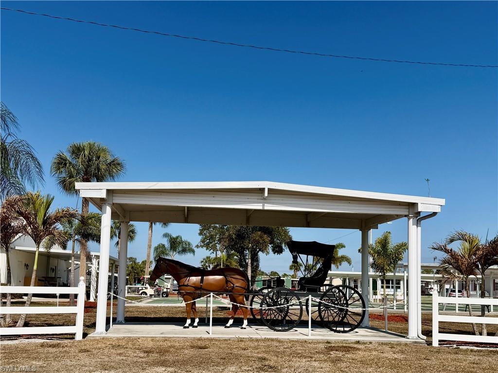 CARRIAGE VILLAGE - Residential