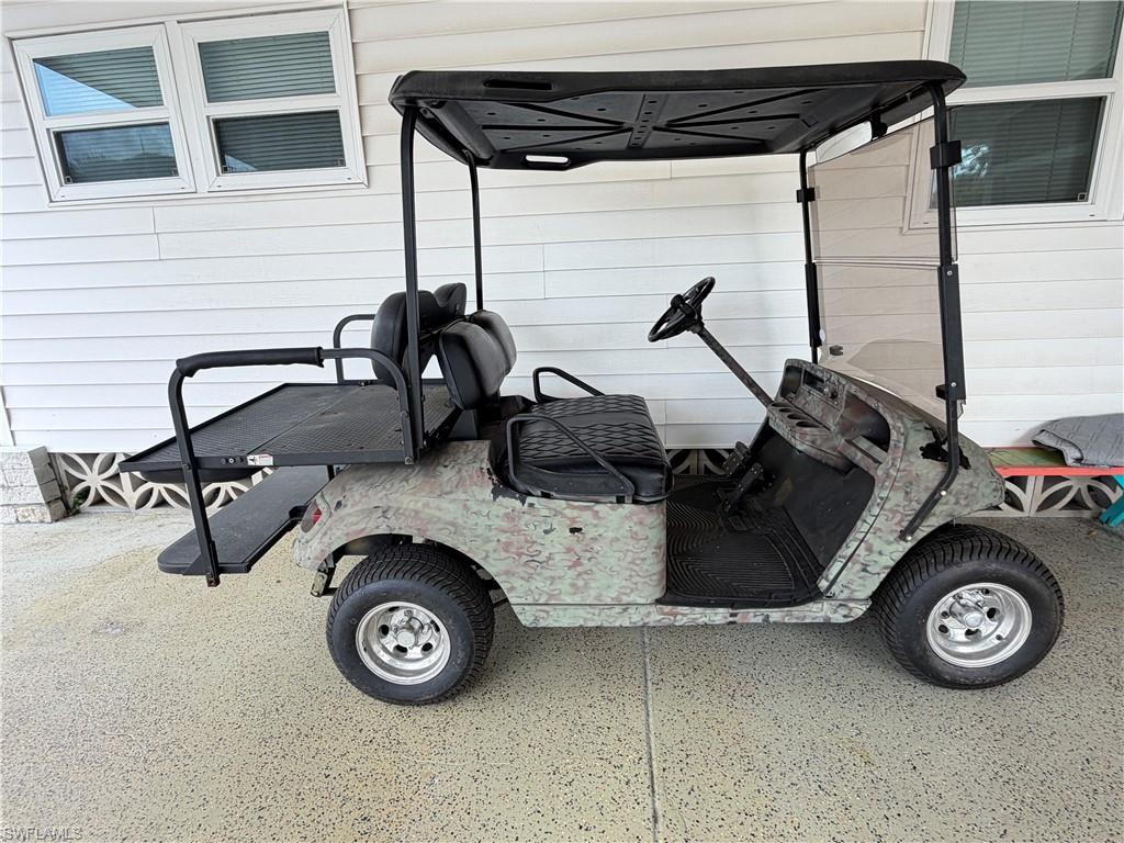 CARRIAGE VILLAGE - Residential