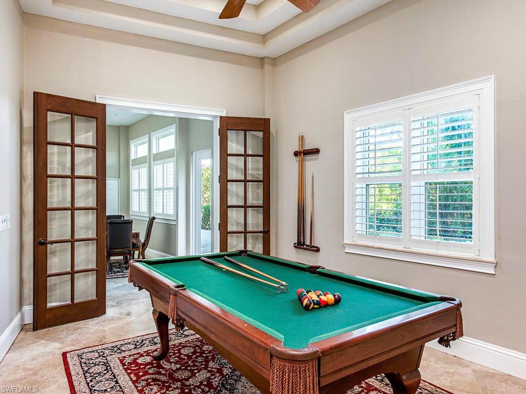 BAREFOOT BEACH - Residential