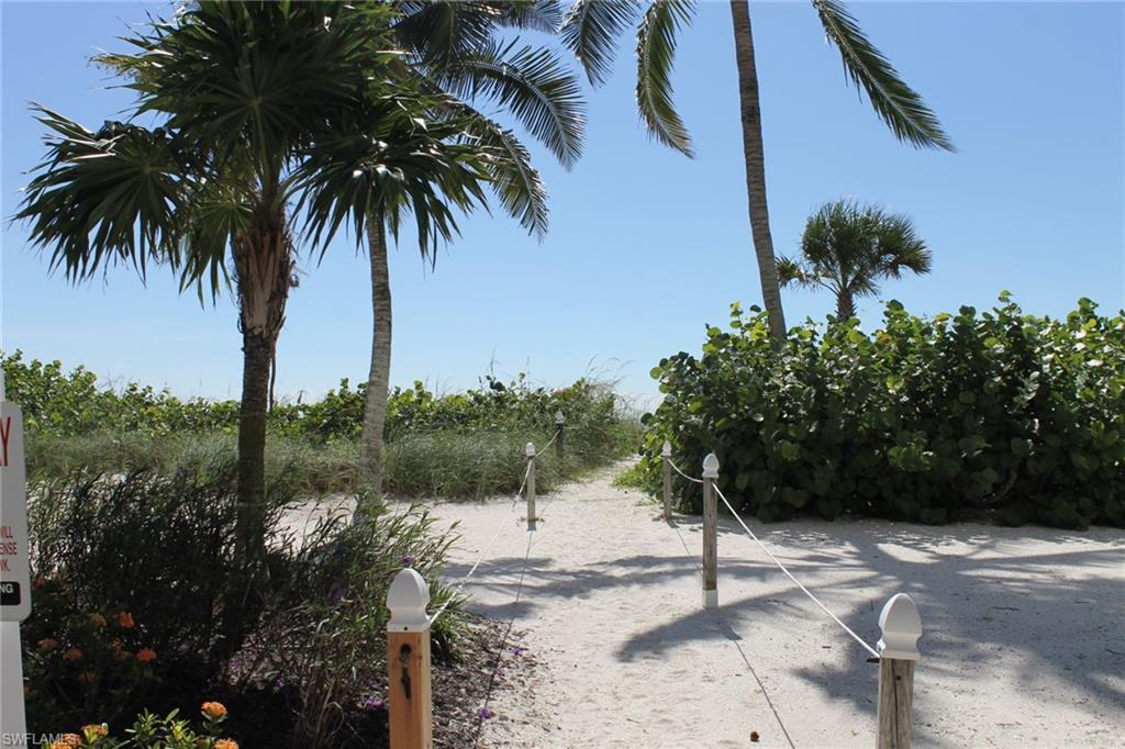 BAREFOOT BEACH - Residential