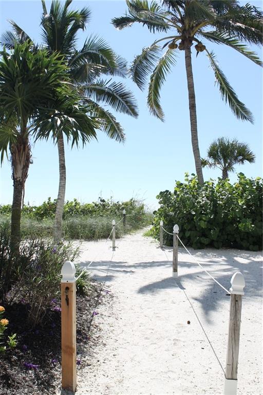 BAREFOOT BEACH - Residential