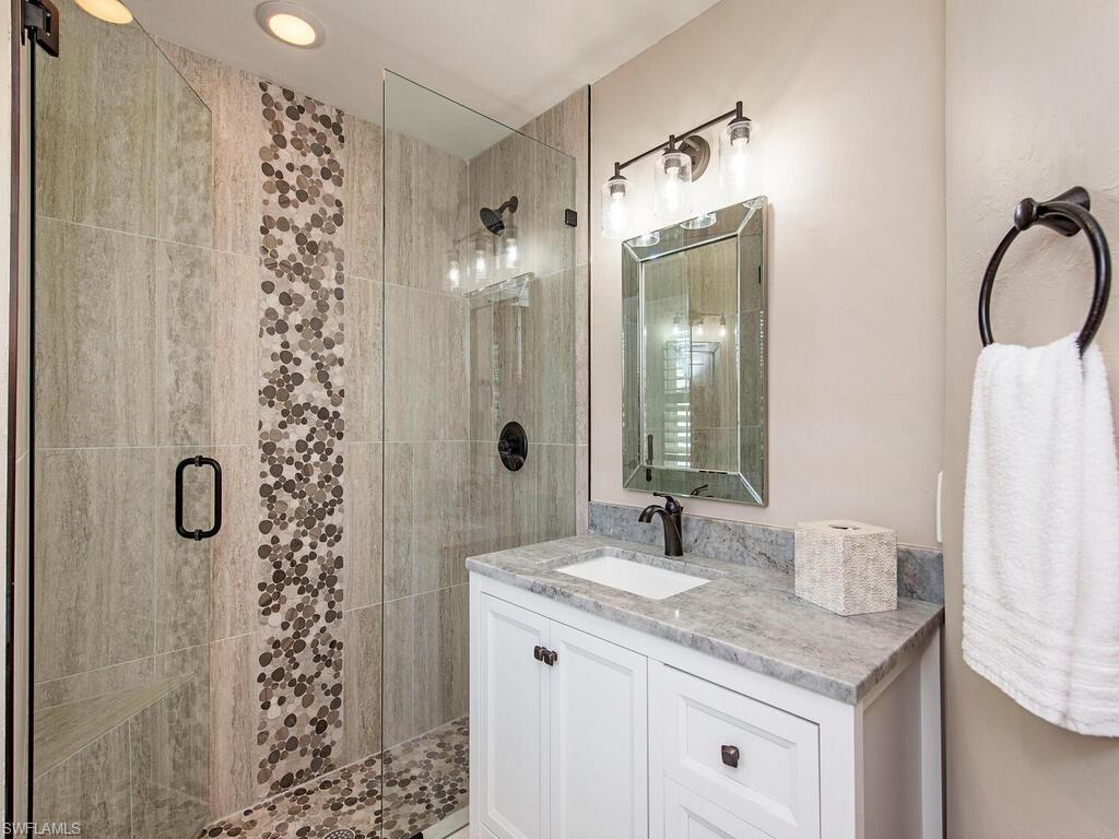 BAREFOOT BEACH - Residential