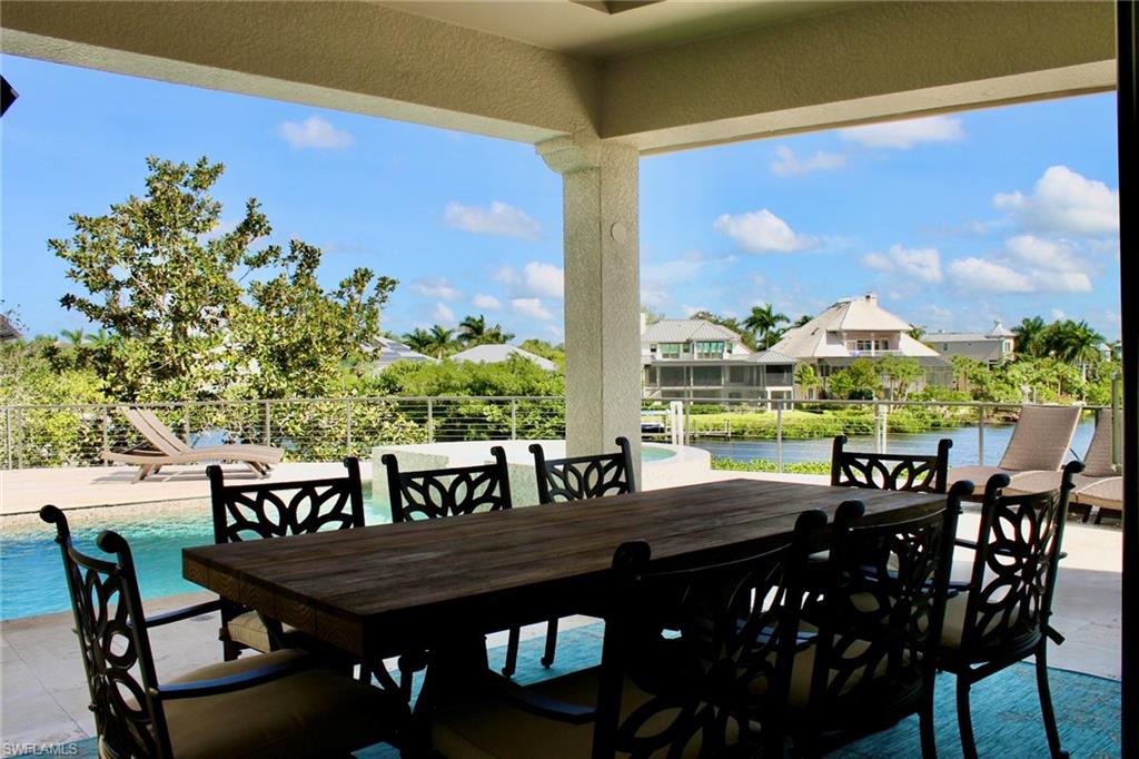 BAREFOOT BEACH - Residential