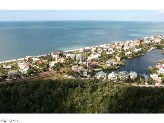 BAREFOOT BEACH - Residential