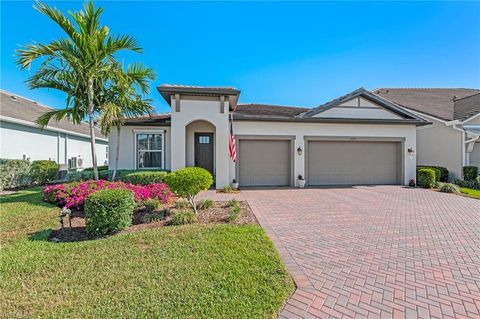 3865 Helmsman DR NAPLES FL 34120