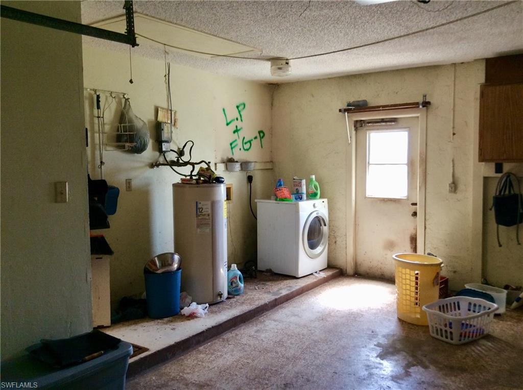 WILLOW LAKE - Residential