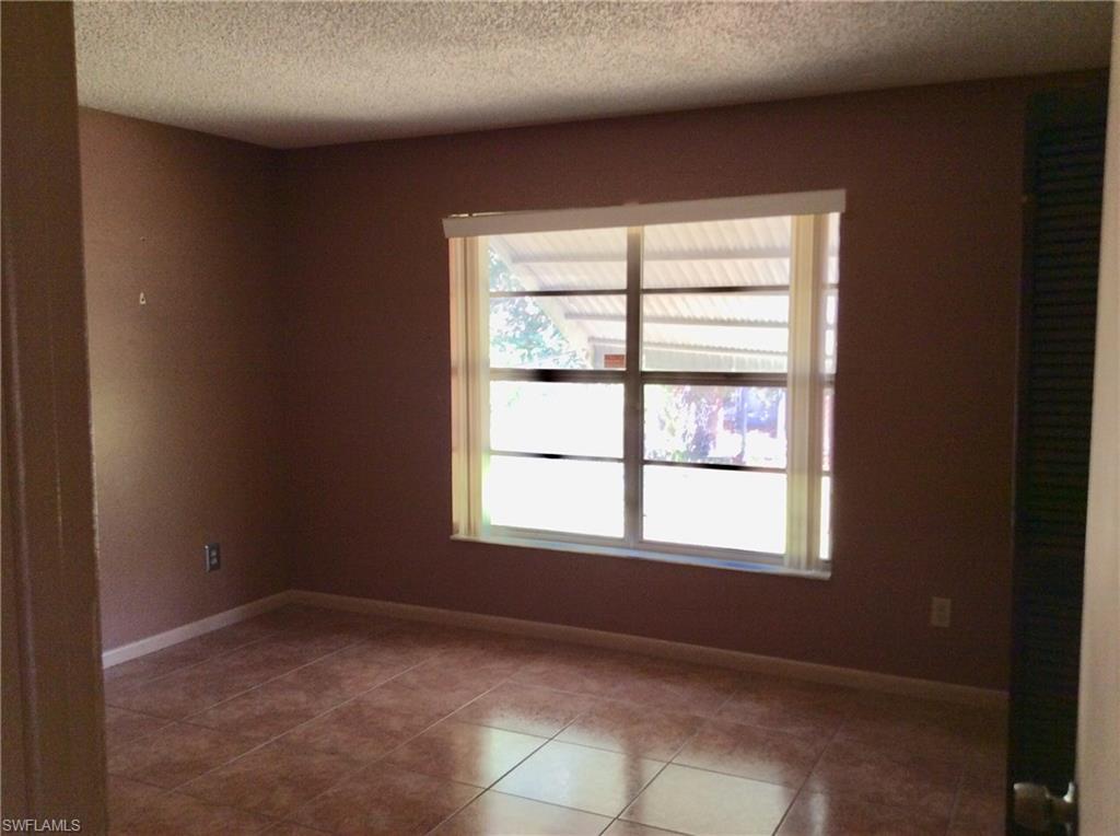 WILLOW LAKE - Residential