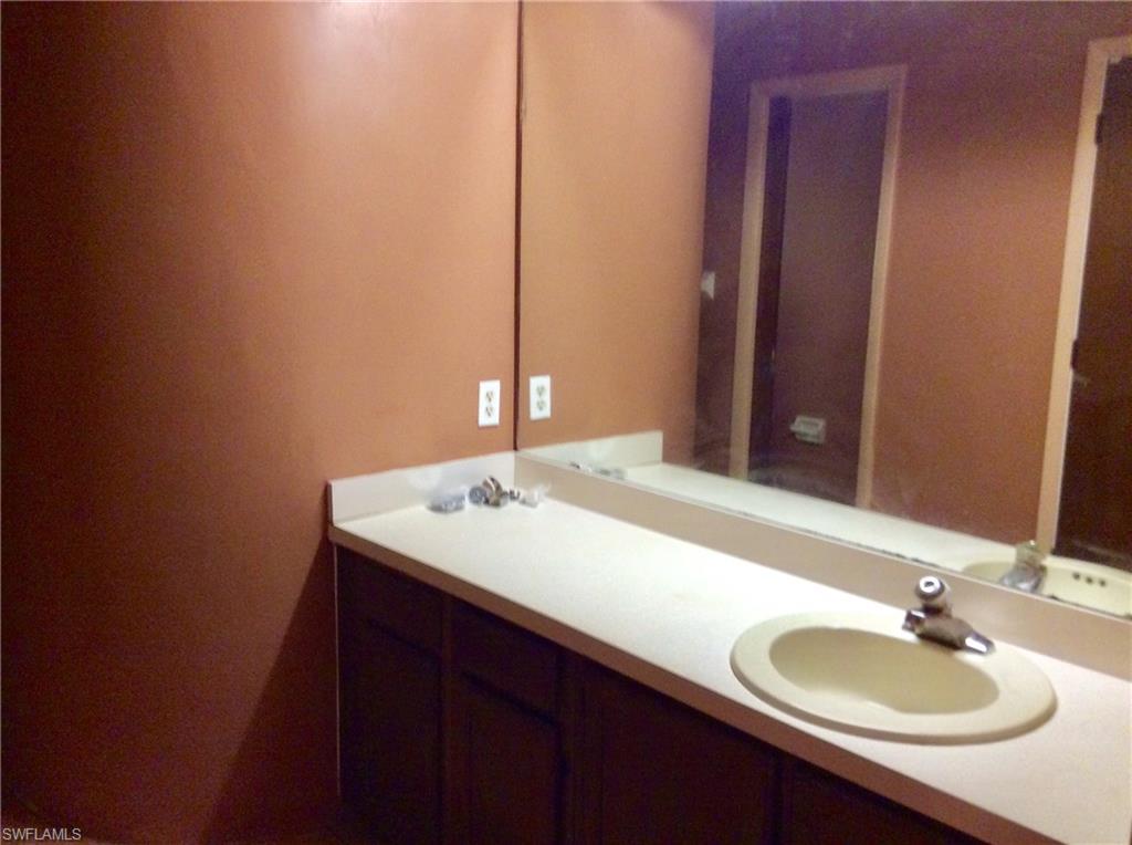 WILLOW LAKE - Residential