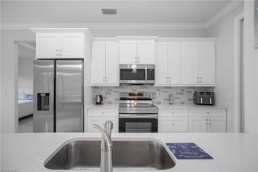 GOLDEN GATE ESTATES - Residential