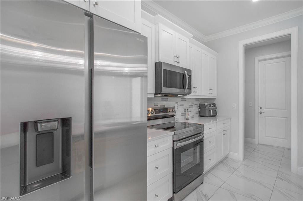 GOLDEN GATE ESTATES - Residential