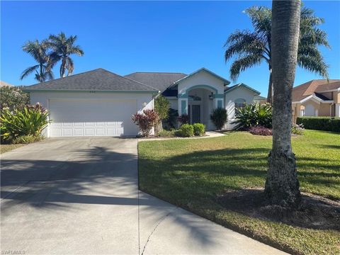 926 Marble DR NAPLES FL 34104