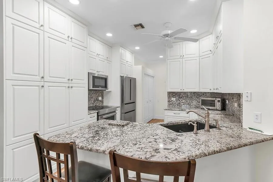 Fort Myers, Florida 33908, United States, 3 Bedrooms Bedrooms, ,2 BathroomsBathrooms,Residential,Active,110440