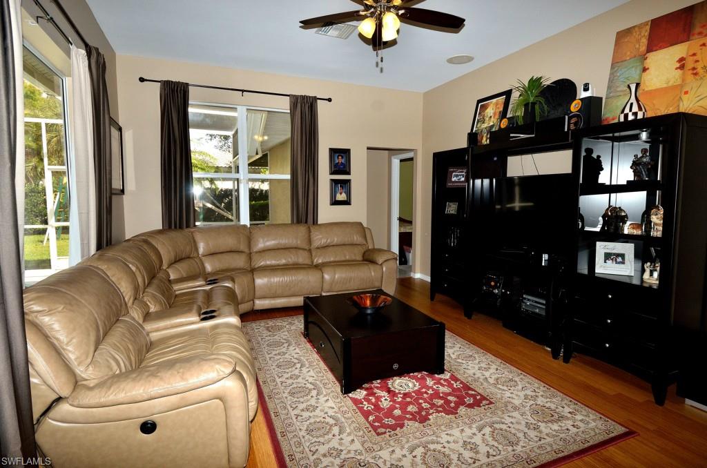 FAIRWAY ISLES - Residential