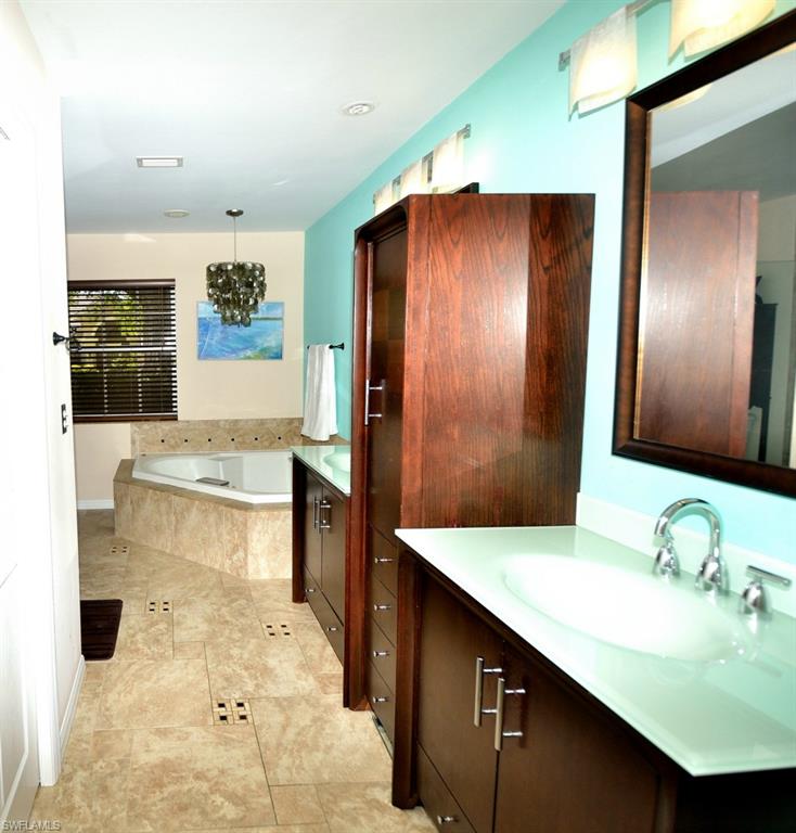 FAIRWAY ISLES - Residential