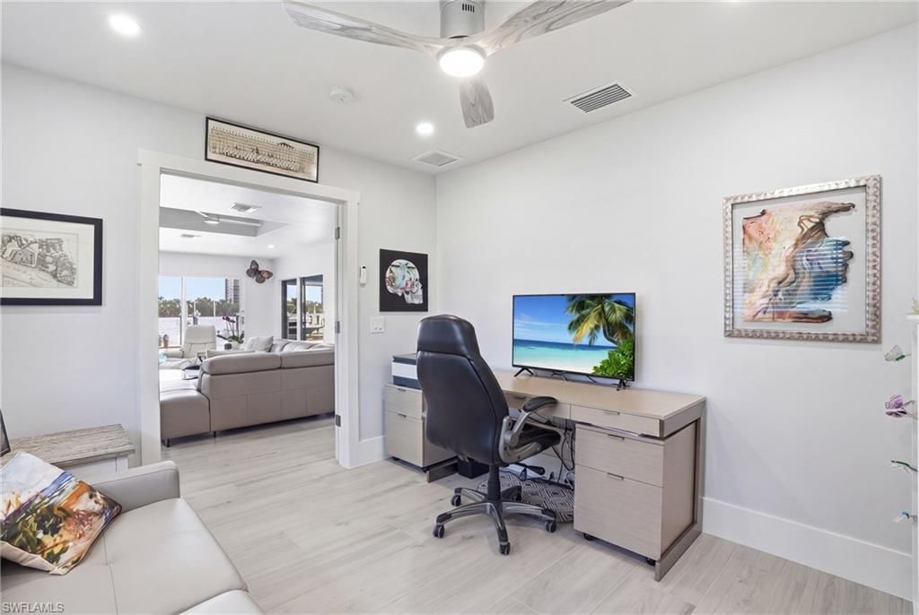 LAGUNA SHORES - Residential