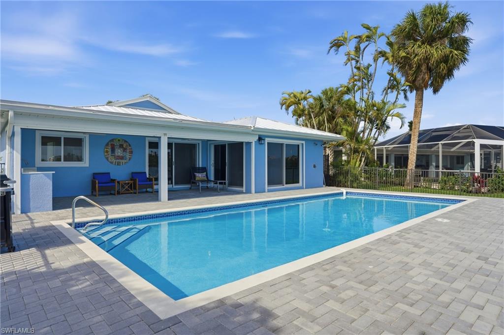 LAGUNA SHORES - Residential