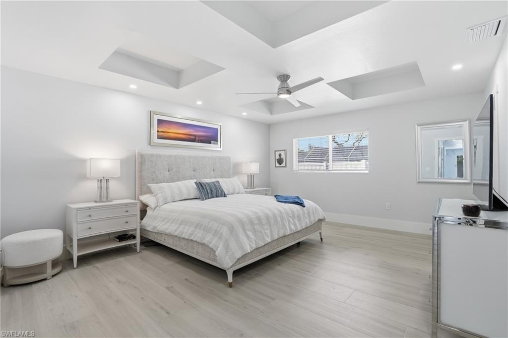 LAGUNA SHORES - Residential