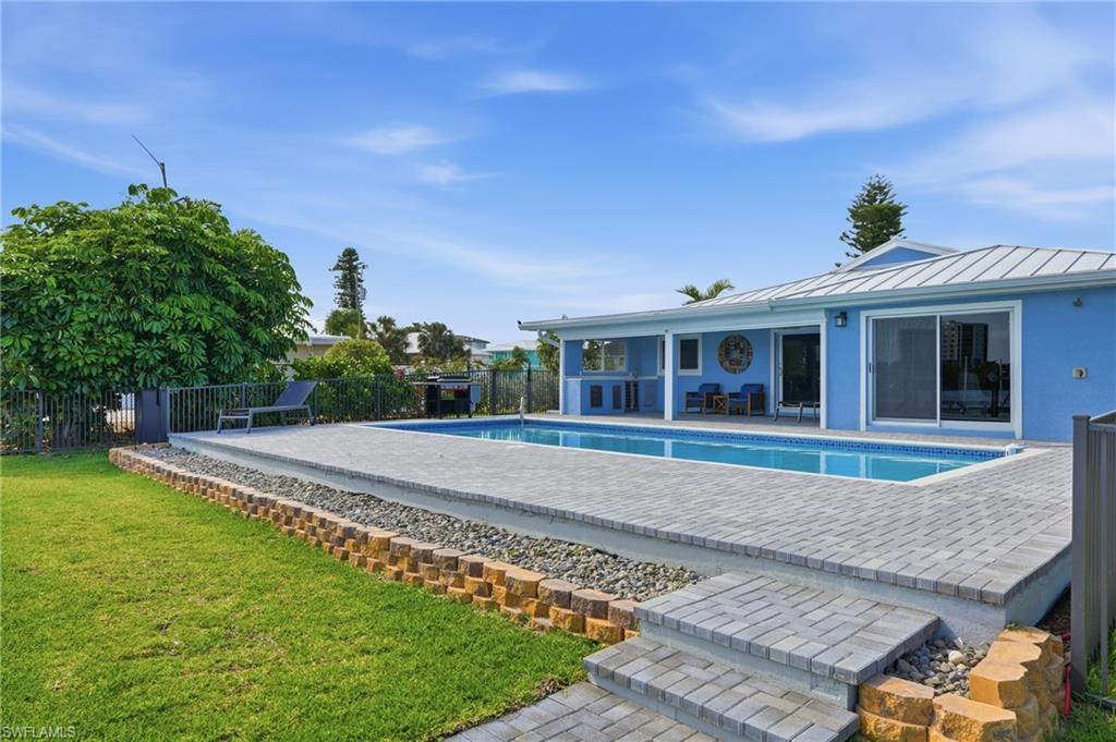 LAGUNA SHORES - Residential