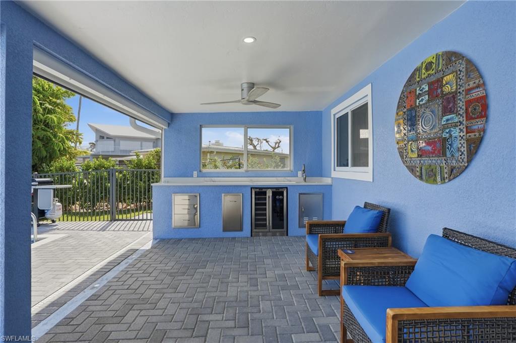 LAGUNA SHORES - Residential