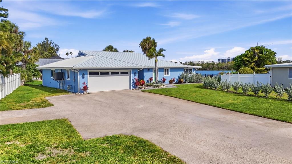 LAGUNA SHORES - Residential