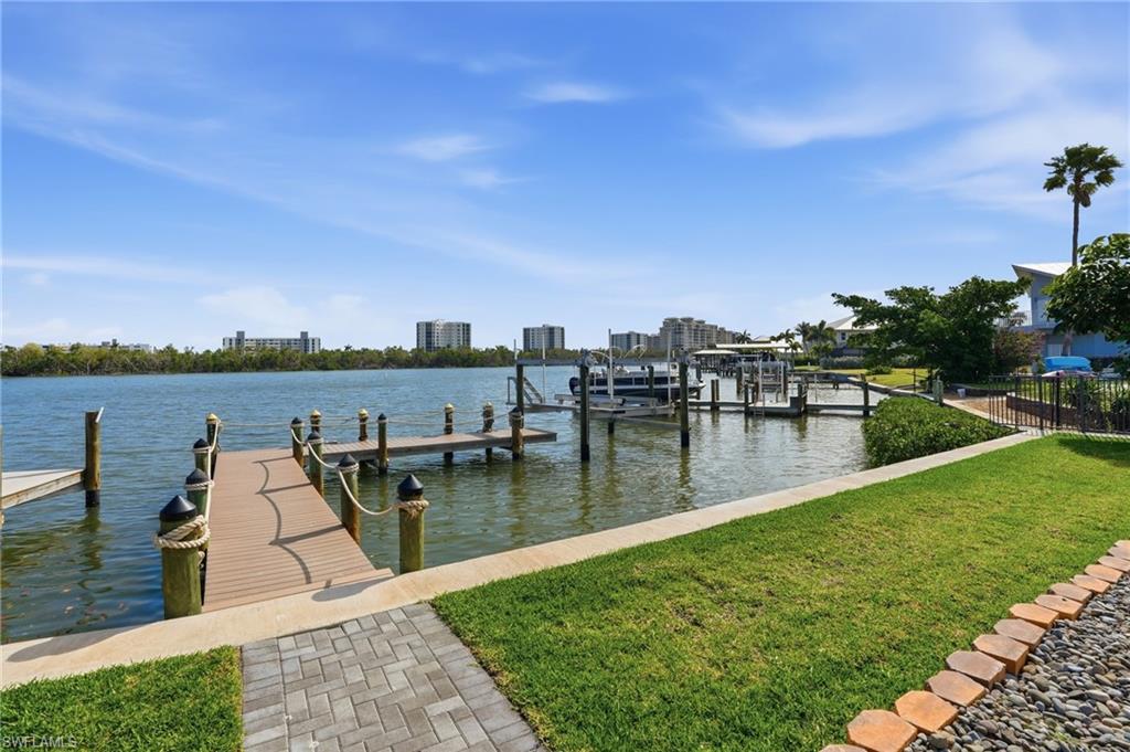 LAGUNA SHORES - Residential