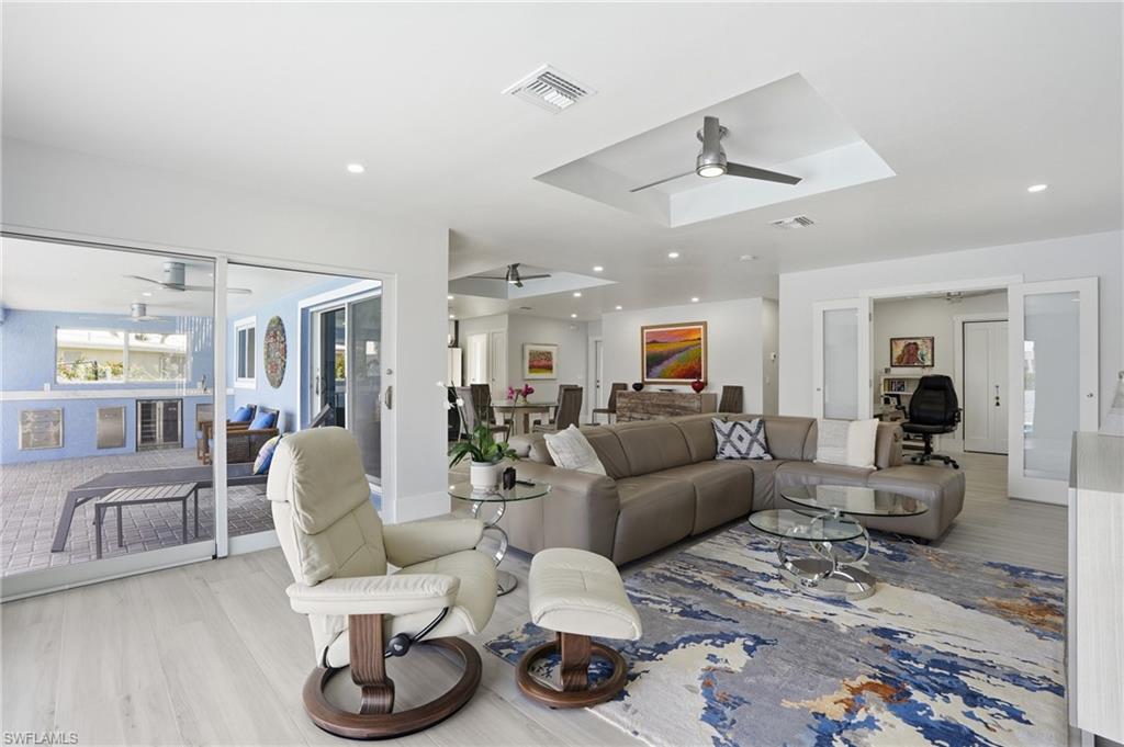 LAGUNA SHORES - Residential