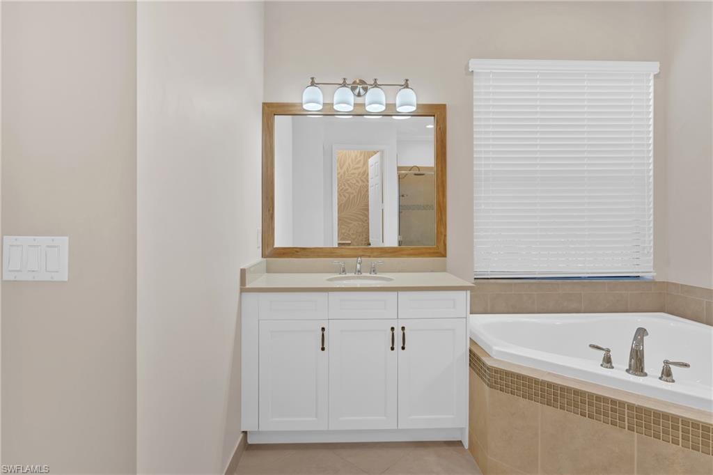 MARINA BAY - Residential