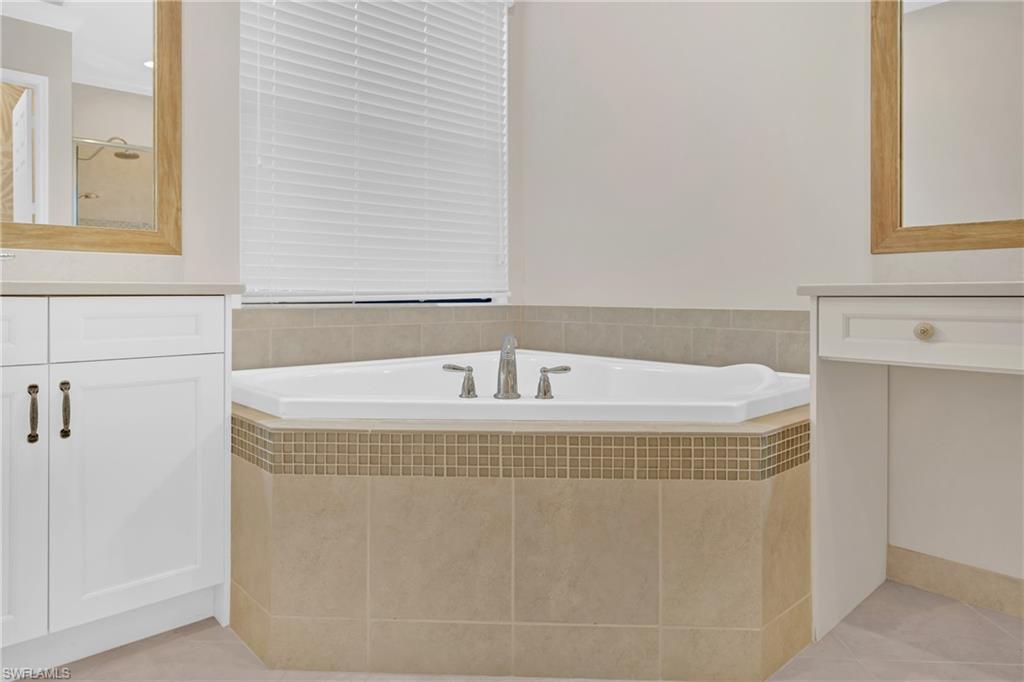 MARINA BAY - Residential