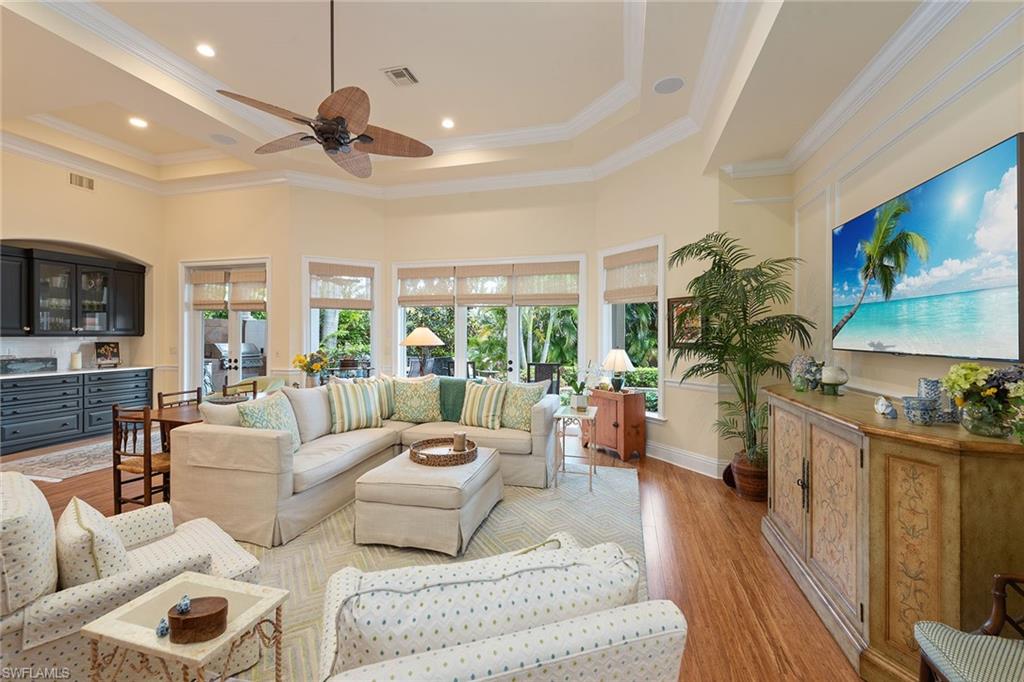 MOORINGS - Residential