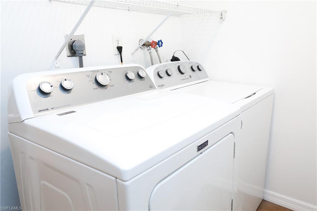 PARKWOODS TOWNHOUSE COMMUNITY - Residential