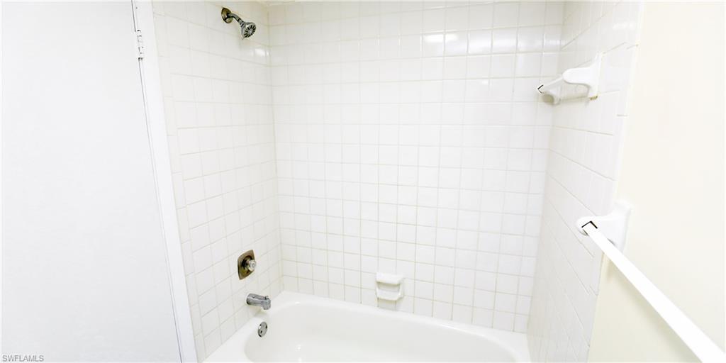 PARKWOODS TOWNHOUSE COMMUNITY - Residential