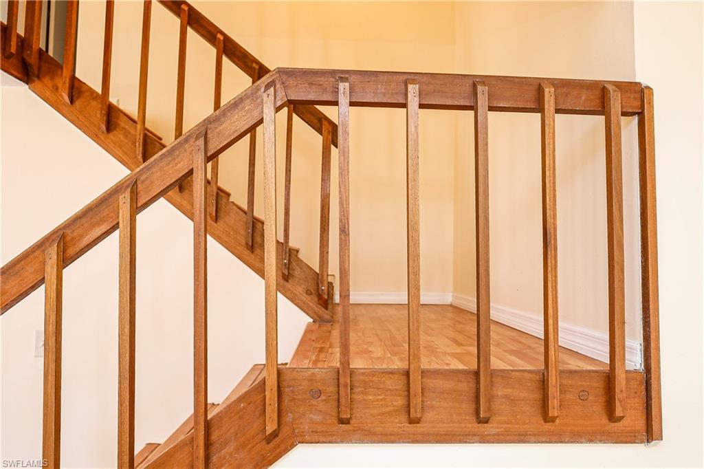 PARKWOODS TOWNHOUSE COMMUNITY - Residential