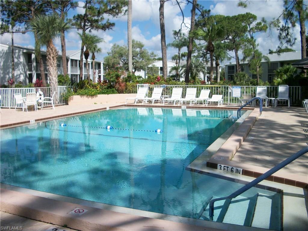 FOXMOOR CONDO - Residential