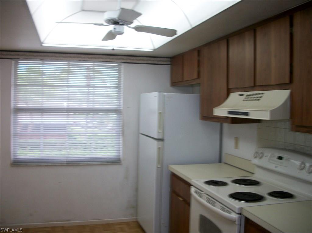 FOXMOOR CONDO - Residential