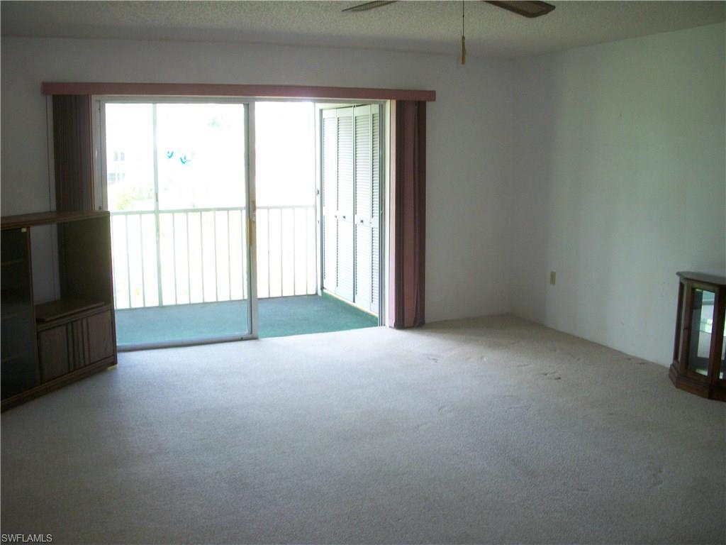 FOXMOOR CONDO - Residential