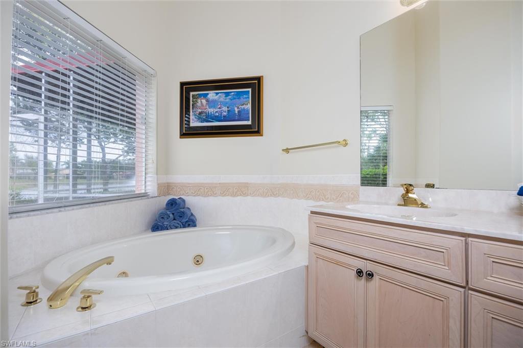 CASA DEL LAGO - Residential