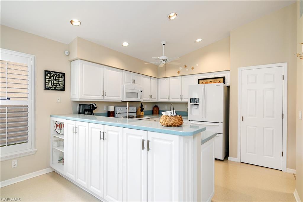 SABAL SPRINGS GOLF AND RACQUET CLUB - Residential