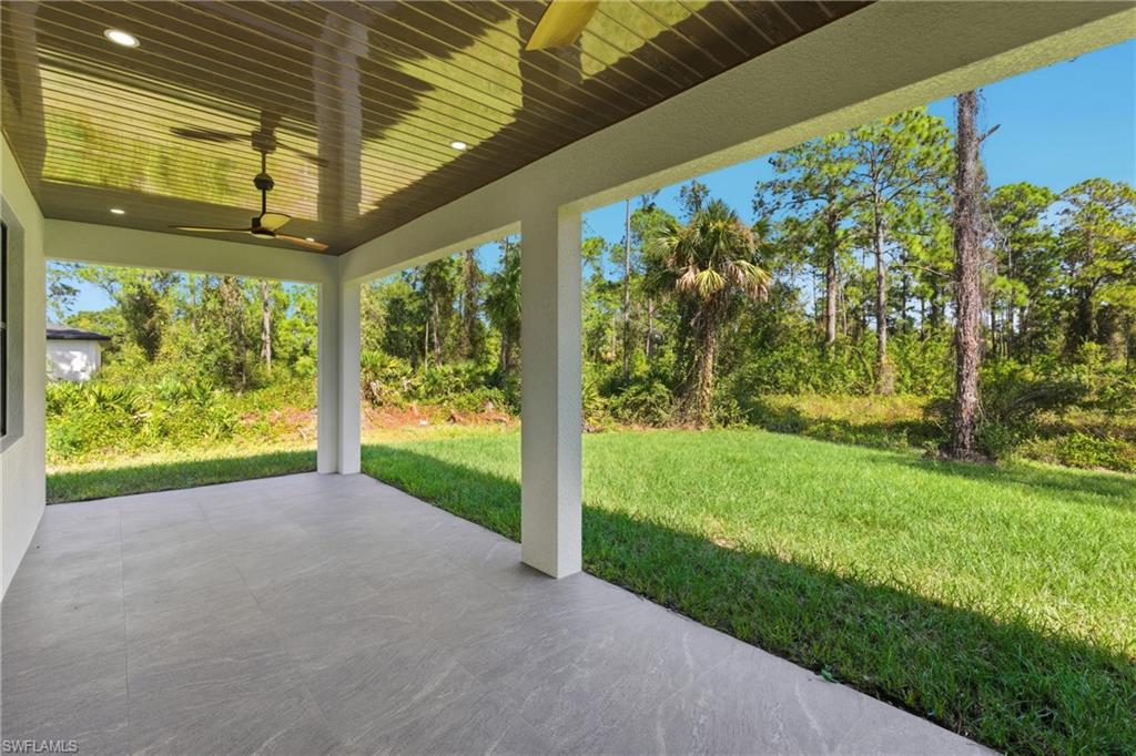 MIRROR LAKES - Residential