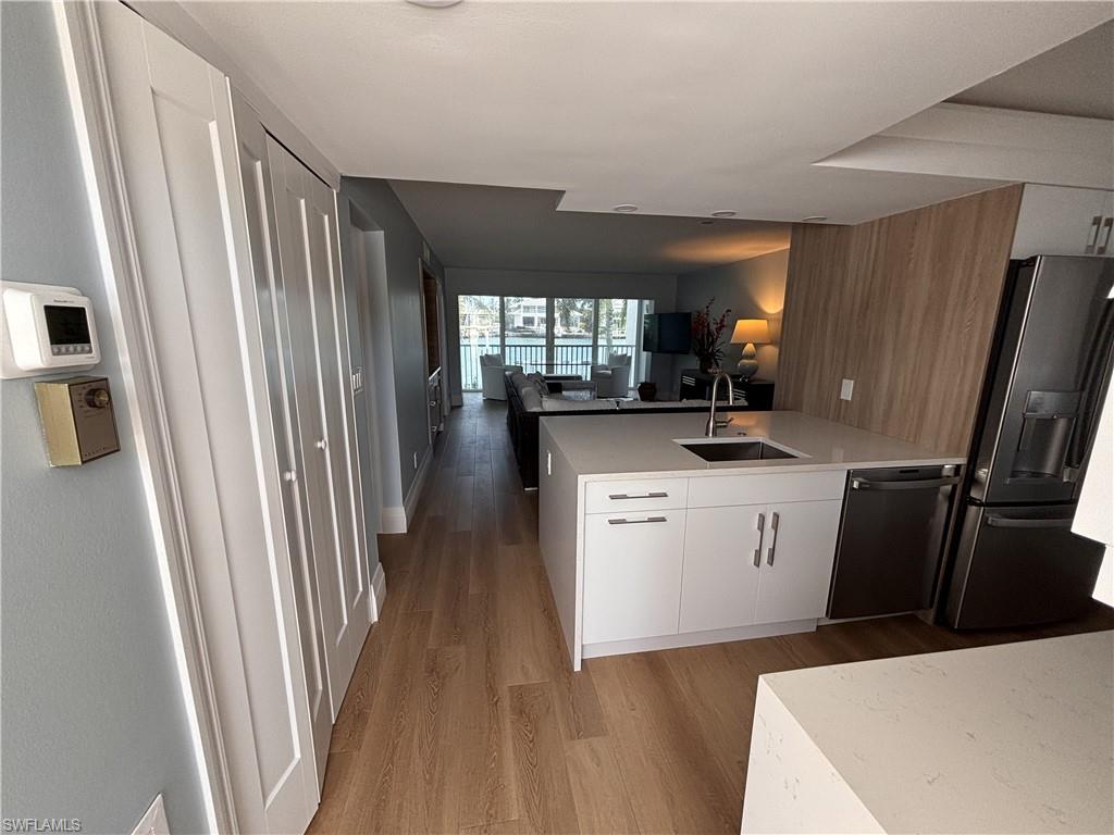 PELICAN POINT - Residential