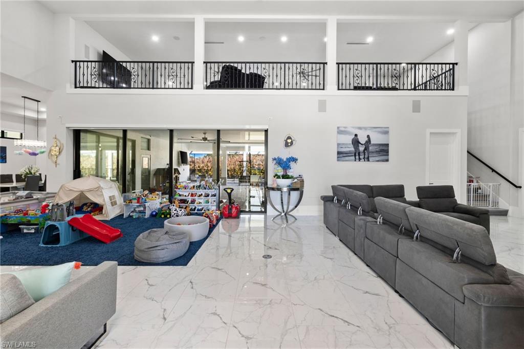 PINE SHADOWS AIR PARK - Residential